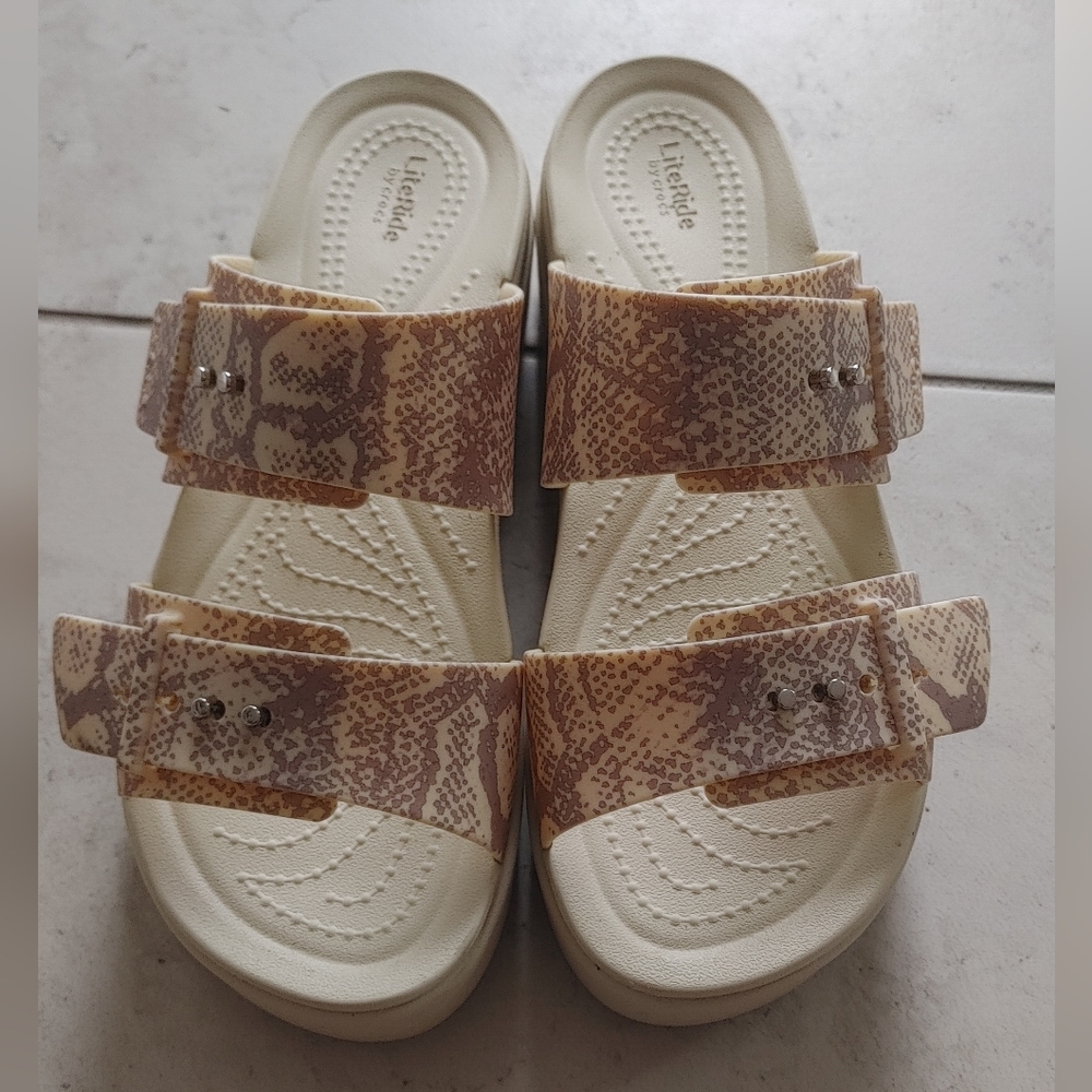 Brooklyn snake print buckle platform sandal
